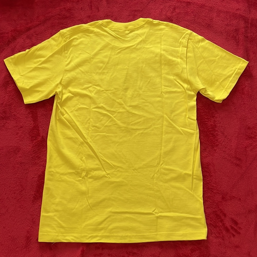 Supreme T-Shirt NWOT - Picture 2 of 3